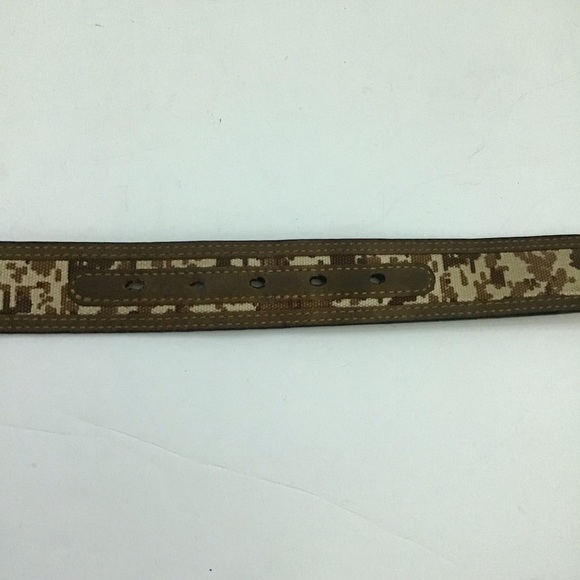 ARIAT Patriot Digital Camo Belt with American Flag Buckle - Picture 5 of 7